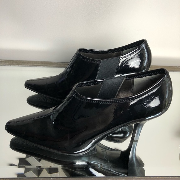 AK ANNE KLEIN PATENT ANKLE BOOTIES W/ iFLEX - Picture 4 of 8